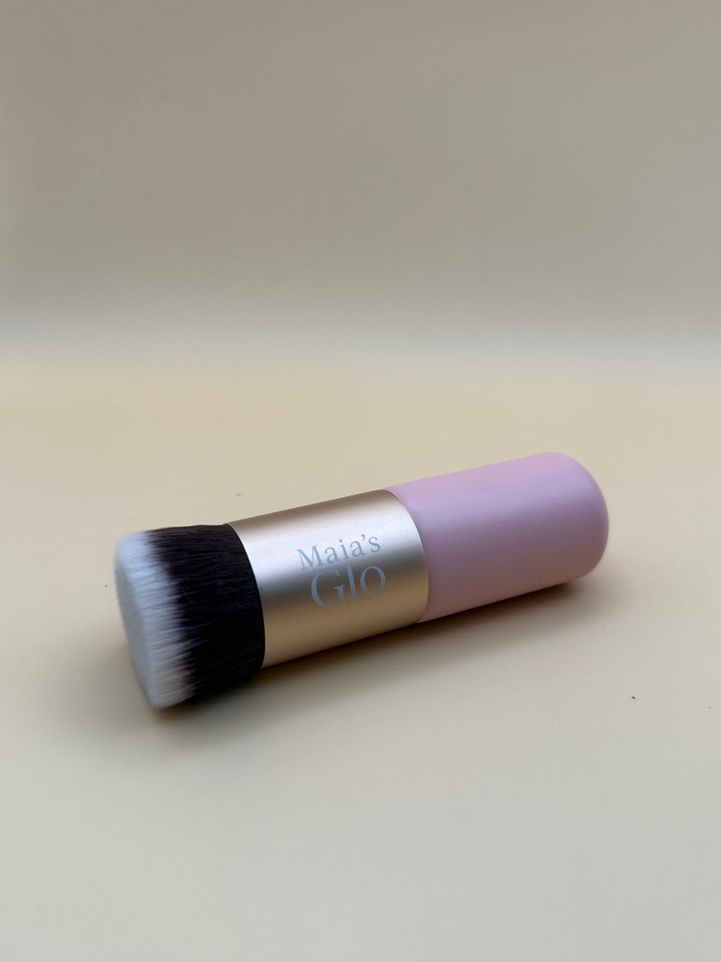 Maia's Glo™ Signature Kabuki Brush